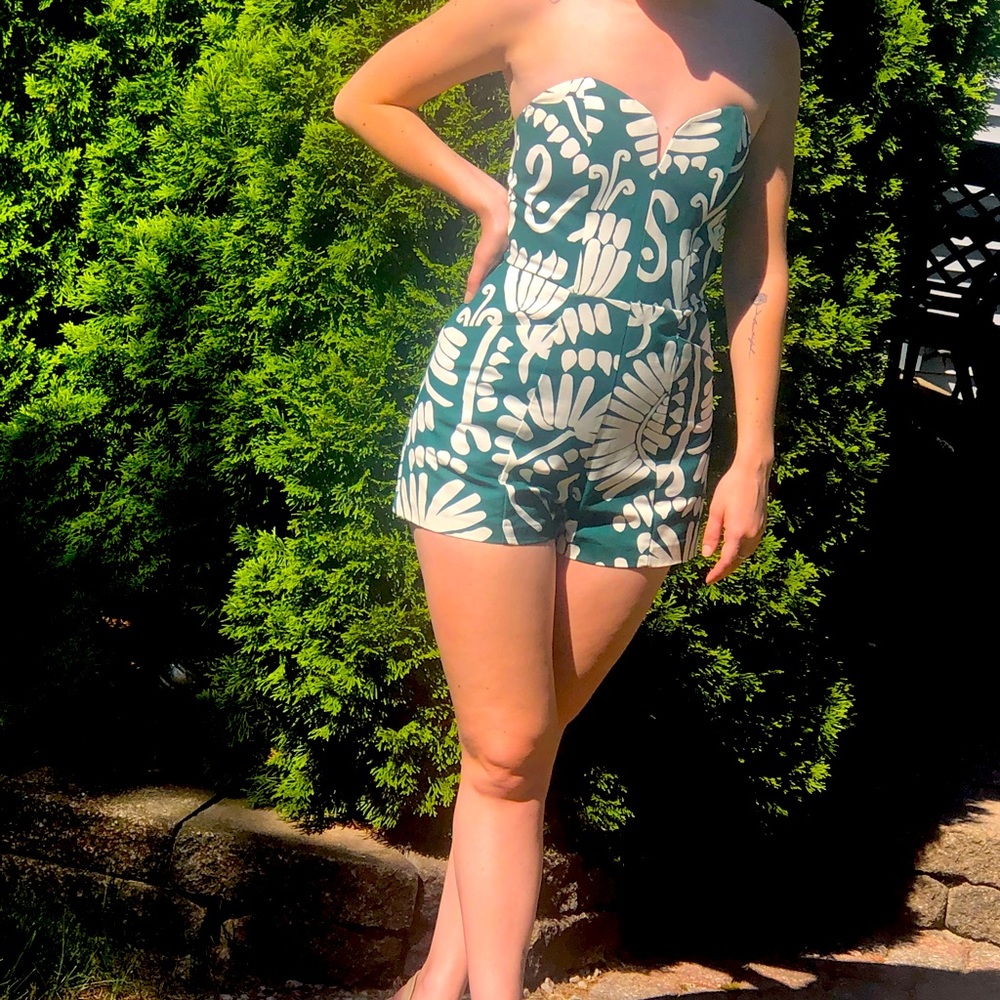 Green H&M Summer Romper with pockets!